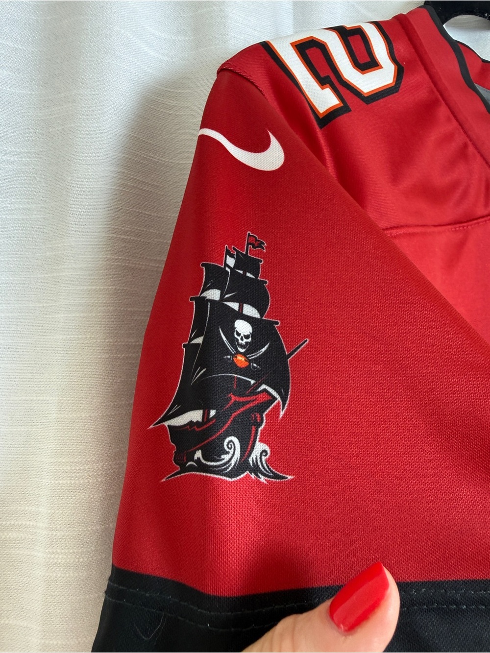 NFL Tampa Bay Buccaneers Tom Brady #12 Red Nike Jersey Women’s | Size M - Picture 9 of 11